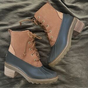 Sperry Saltwater Heel Water Proof Rain Boots Size 6 New in Box!